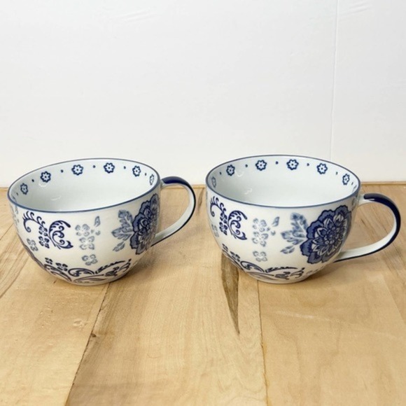 Yokohama Stufio Hand Painted Large Mugs Blue Floral Print Set of 2 - Picture 3 of 11